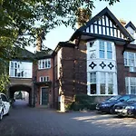 Arndale Racecourse Apartment
